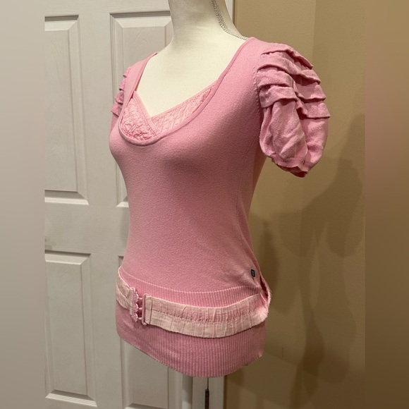 Dept Pink Puff Sleeve Knit Top with Textured Belt Detail Size Small - Picture 5 of 7
